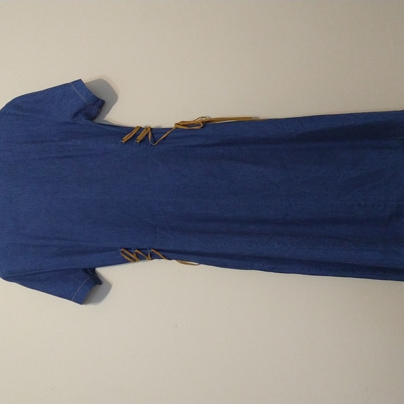 Denim dress with Golden Buttons by Lori Ann Montréal - Picture 4 of 4